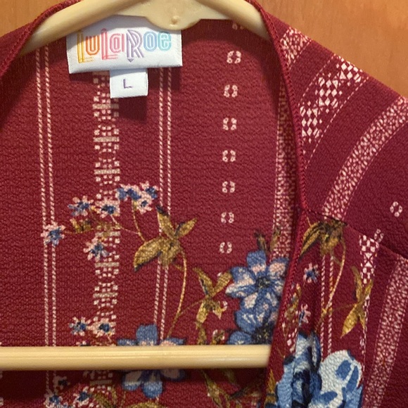 Lularoe kimono floral rose color - Picture 2 of 3